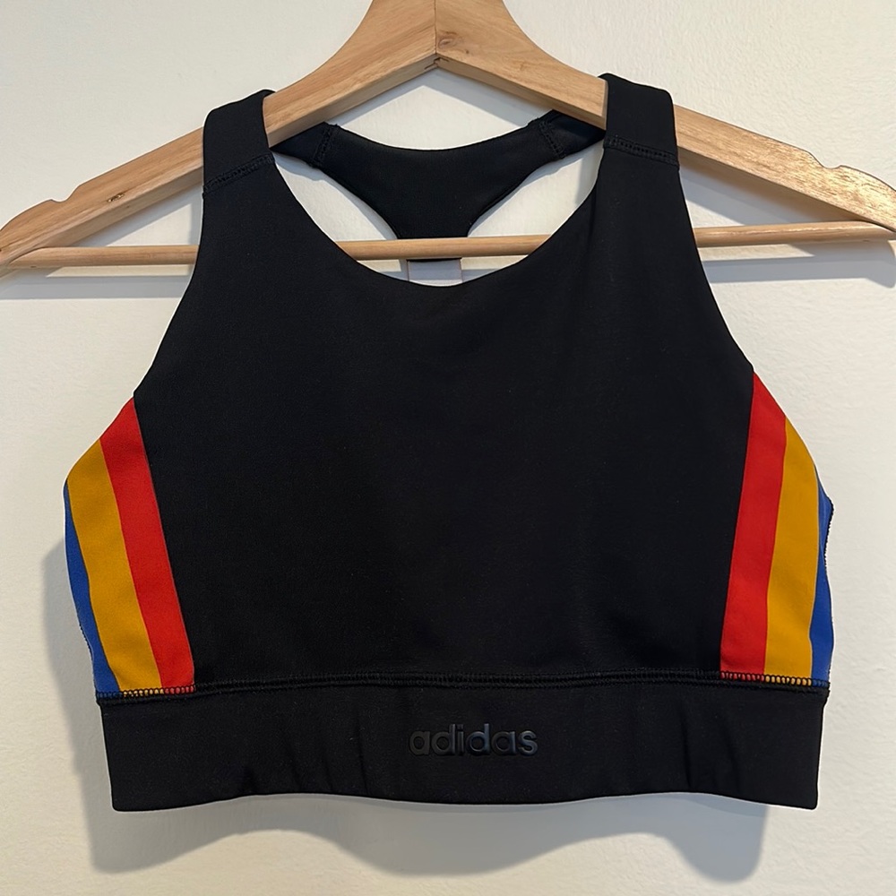 Adidas sports bra no pads. Lightly worn